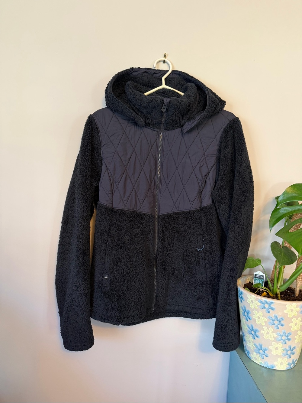 Kuhl Black Quilted Fleece Hooded Jacket
